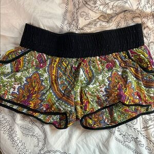 Colorful Paisley Women's Shorts